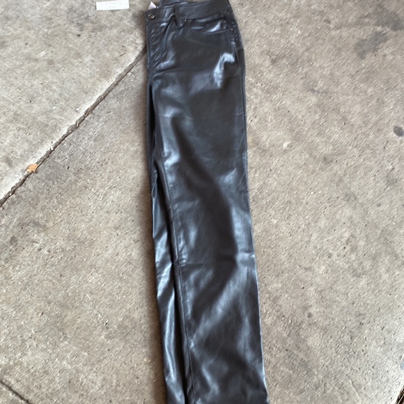 NWT Chicos Faux Leather Jean - Picture 9 of 13